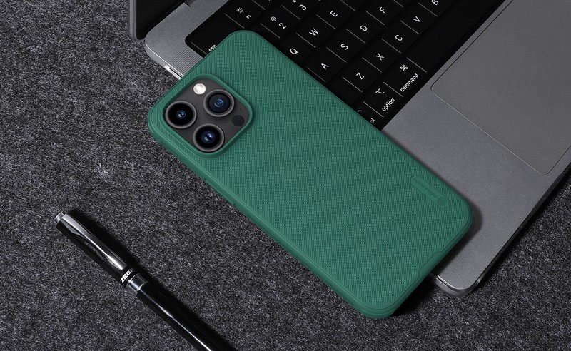 Husa Nillkin Super Frosted Shield Pro pentru Xiaomi 17 Ultra, Carcasa magnetica, Negru transparent