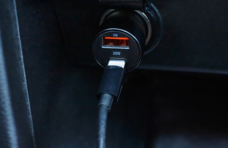 Incarcator auto Maxlife MXCC-04, PD QC 20 W, 1x USB-C + 1x USB, negru