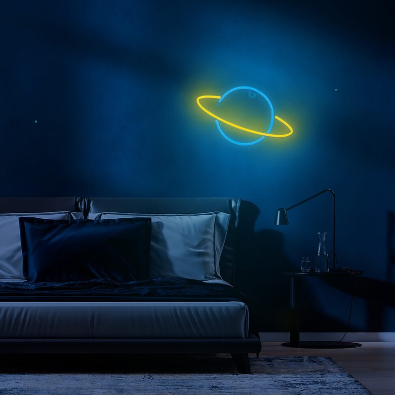 Neon LED Forever Light, Saturn, galben albastru, dimensiuni 300 x 25 x 175mm, cablu USB cu lungime 2m, alimentare USB sau 3xAA