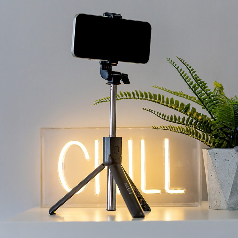Selfie stick Maxlife Bluetooth tripod MXST-100, tija 69 cm, rotire 360 °, telecomanda, Negru